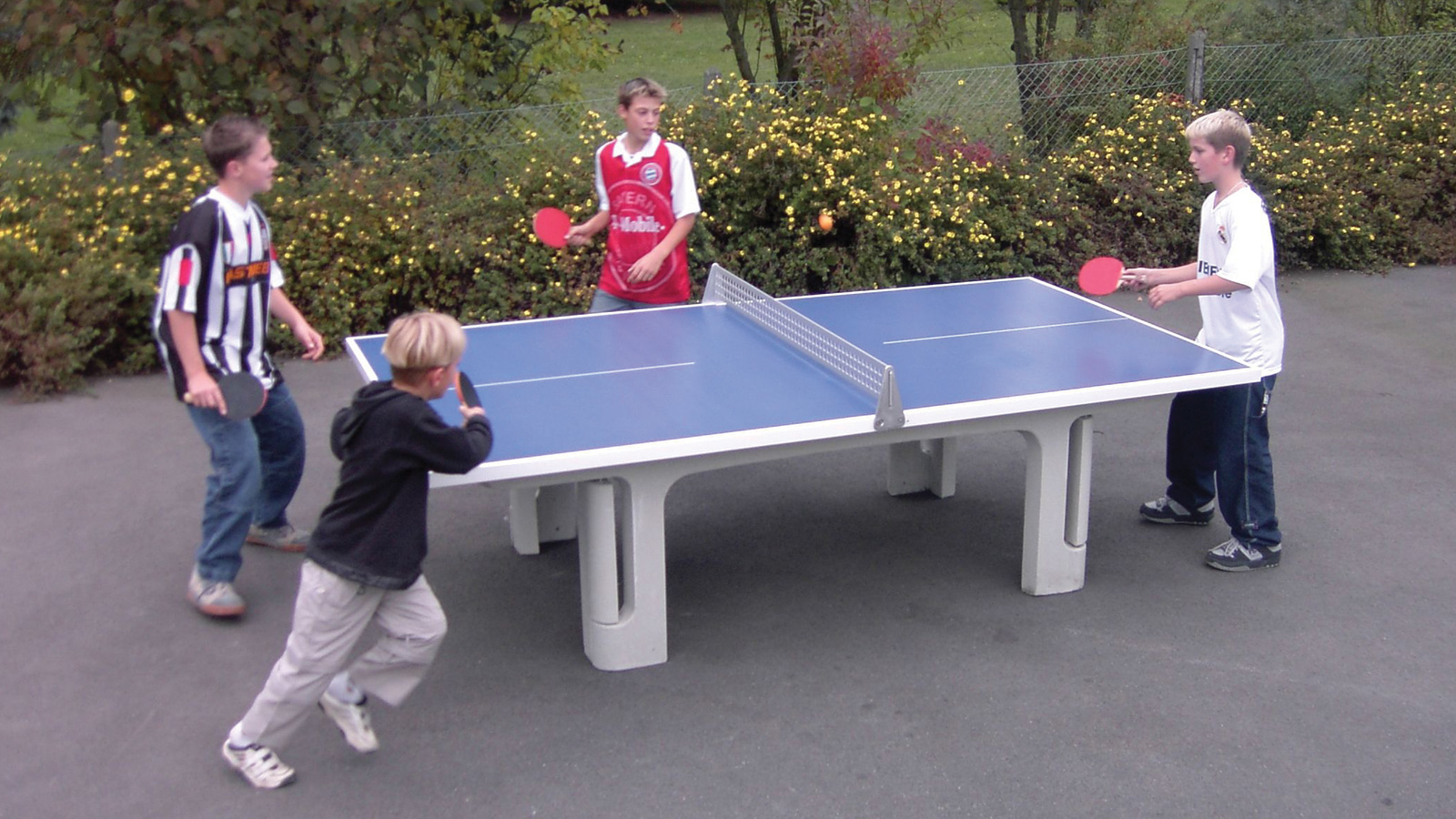 Park Concrete Table Tennis Table